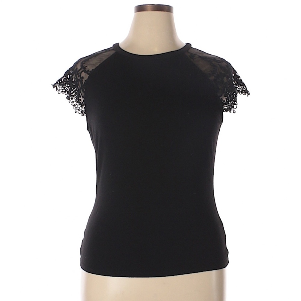 🌸🌸Bisou Bisou. Short sleeve black top🌸🌸